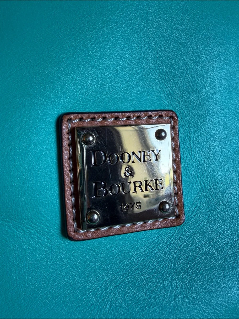 Dooney & Bourke length detachable